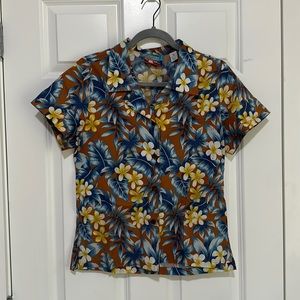 Reyn Spooner Vintage Hawaiian button down women’s shirt